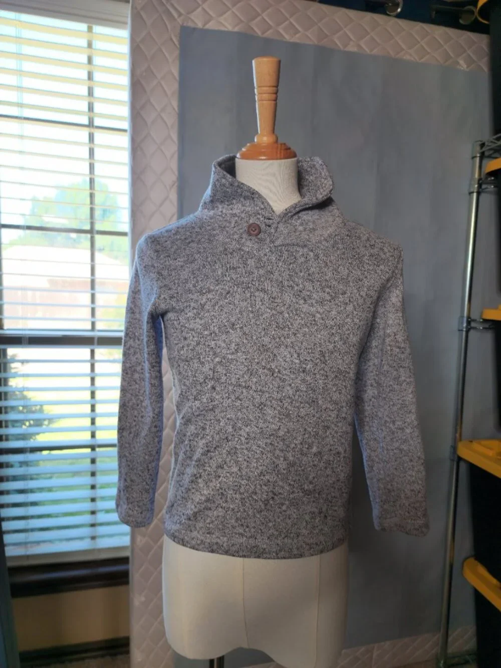 Jumping Beans boys gray pullover sweater size 6 cozy knit top - Picture 5 of 6
